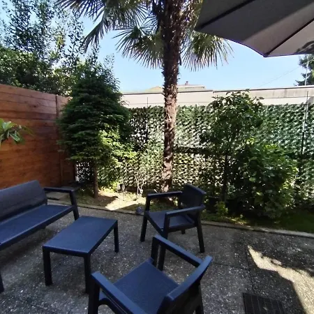 Melody's Garden House Apartment