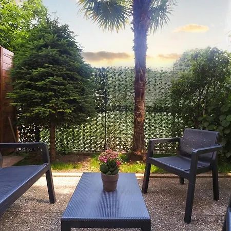 Melody's Garden House Apartment Como