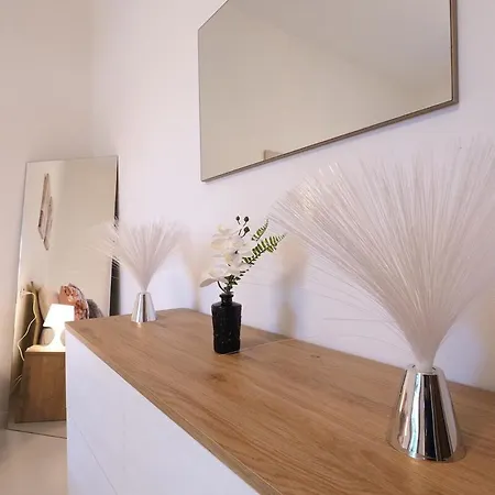 Apartment Melody's Garden House Como