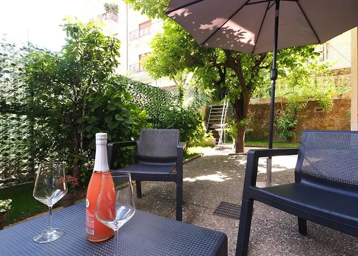 Melody's Garden House דירה