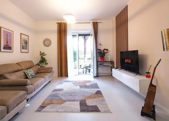 דירה Melody's Garden House *