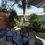 Melody's Garden House -relax Near شقة