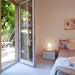 شقة Melody's Garden House -relax Near كومو
